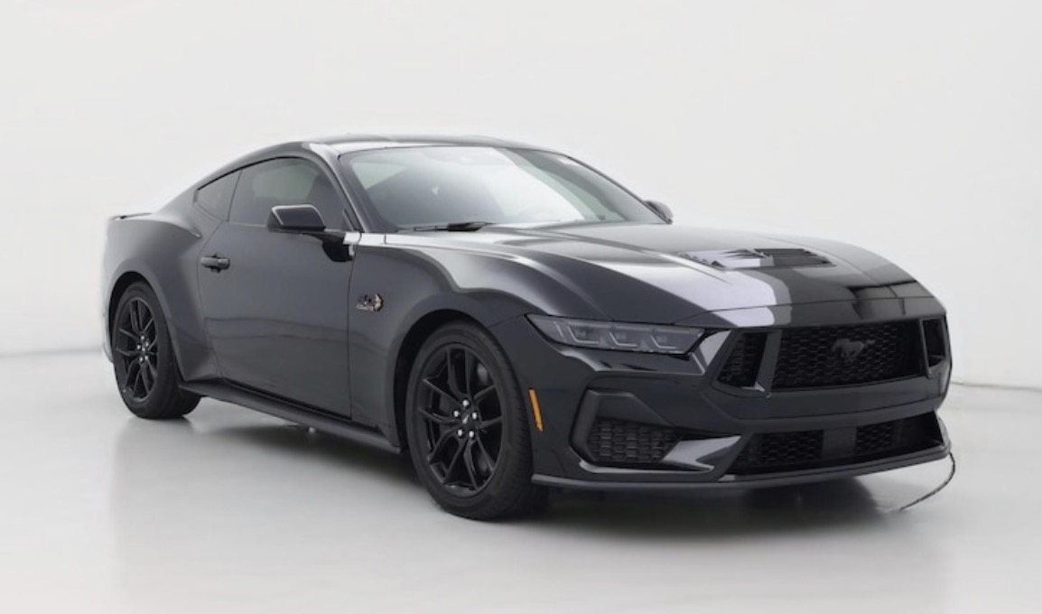 2024 Ford Mustang GT, front three-quarter view